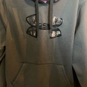 Men’s Under Armour hoodie
